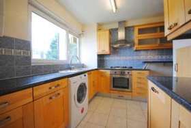 3 bedroom Maisonette...